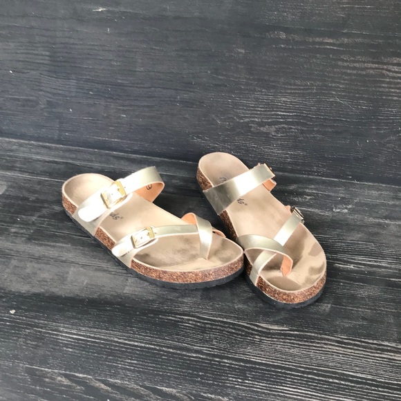 Sandals size 9 - Picture 3 of 3